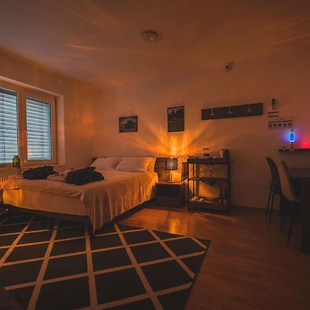 Do Avta Rooms Ljubljana Bagian luar foto