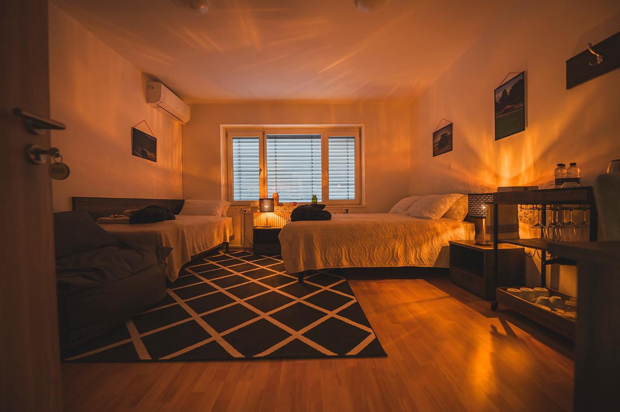 Do Avta Rooms Ljubljana Bagian luar foto