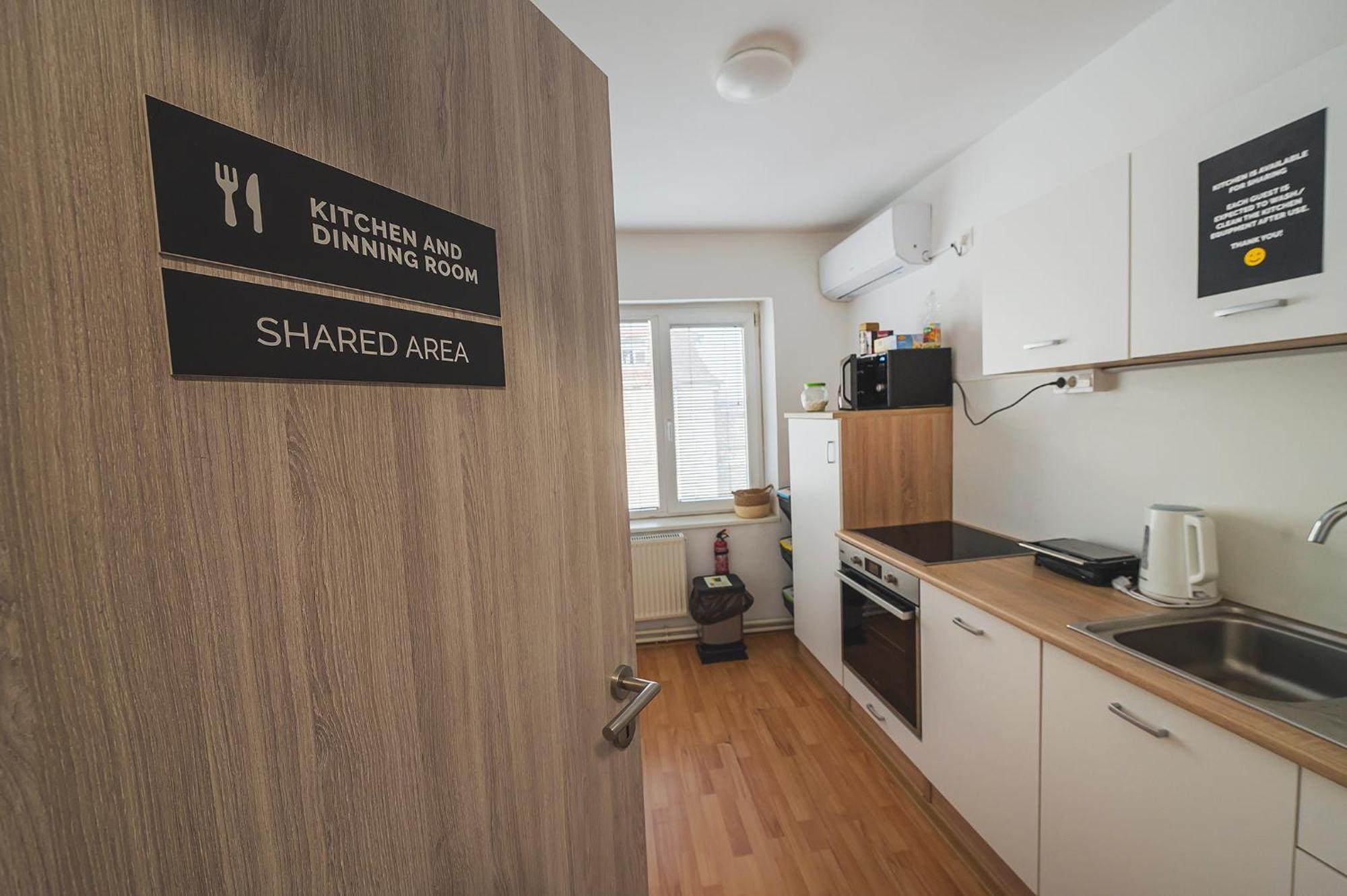 Do Avta Rooms Ljubljana Bagian luar foto