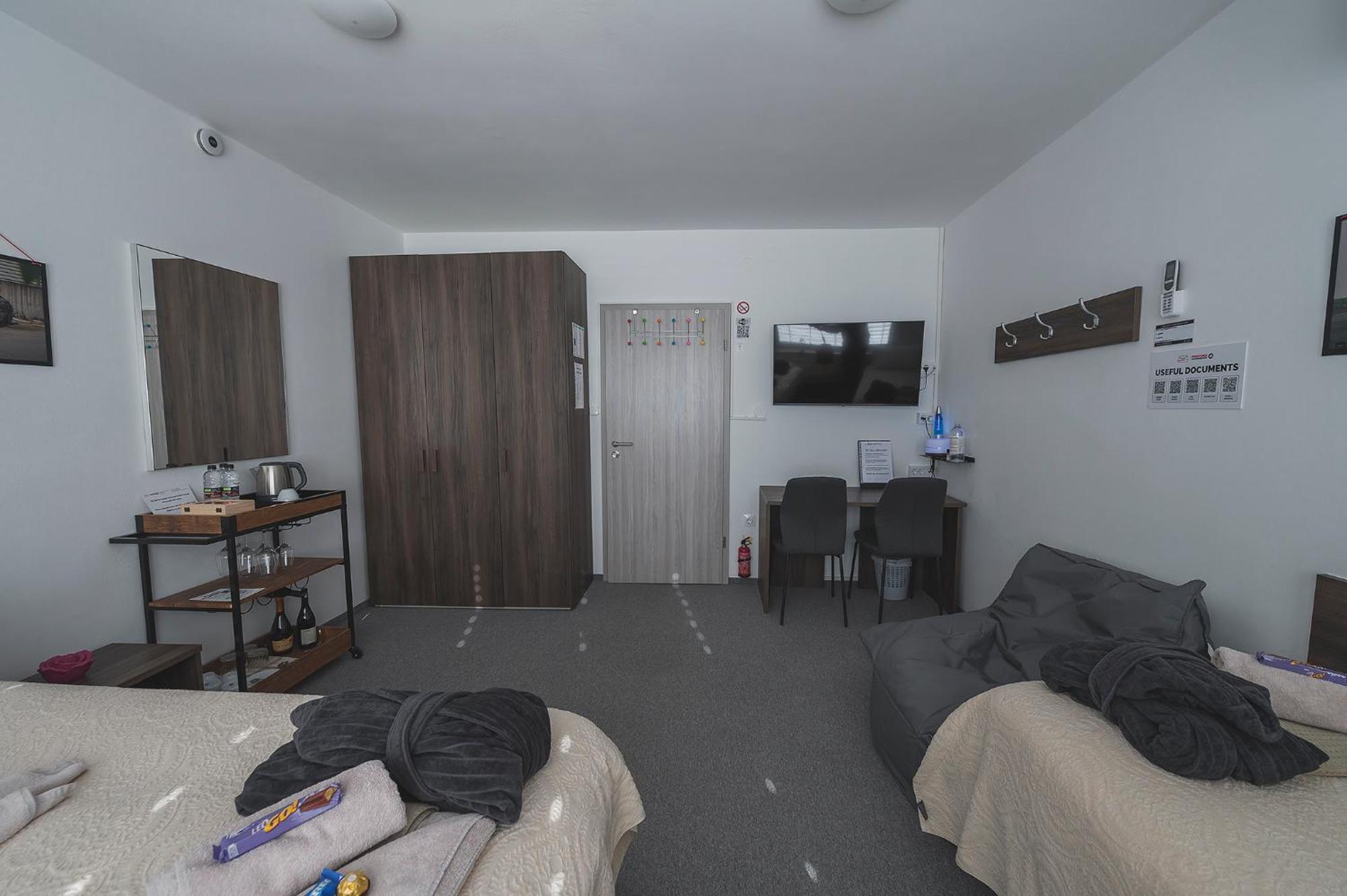 Do Avta Rooms Ljubljana Bagian luar foto
