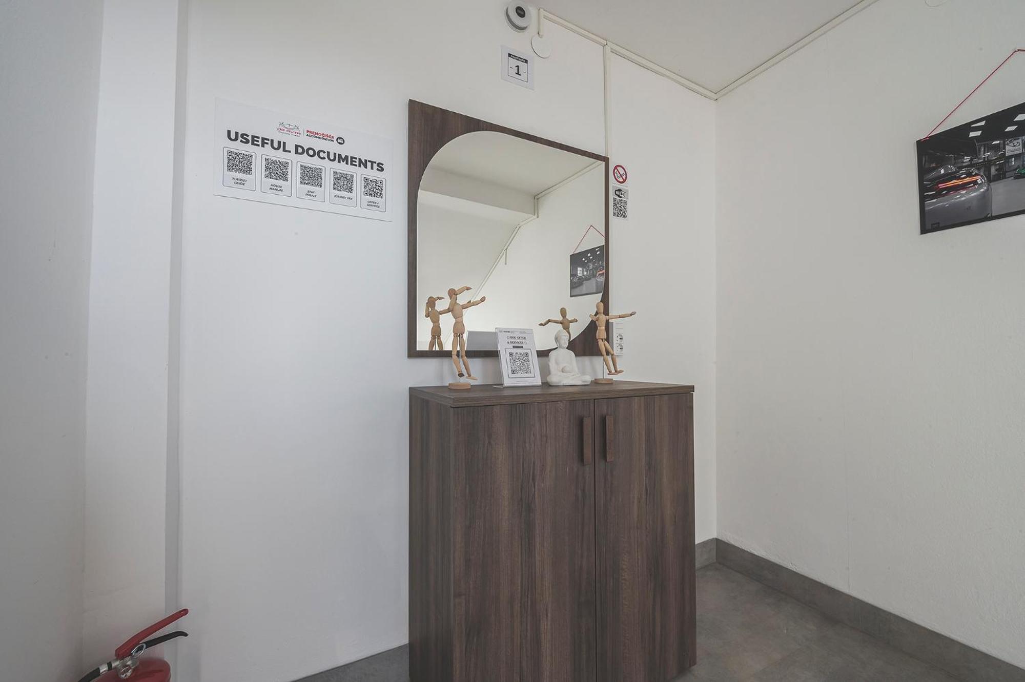 Do Avta Rooms Ljubljana Bagian luar foto